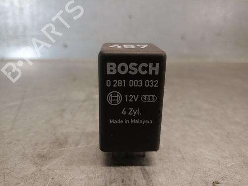 Used Electronic module Electronic module VW TRANSPORTER T5 Bus (7HB, 7HJ, 7EB, 7EJ) 1.9 TDI (102 hp) 33019201 33019201