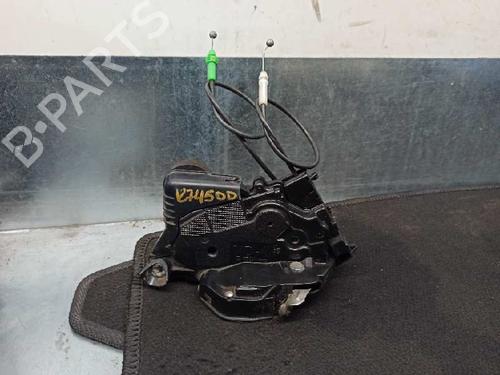 Used Front right lock TOYOTA YARIS (_P9_) 1.4 D-4D (NLP90_, NLP90R) (90 hp) 7245132