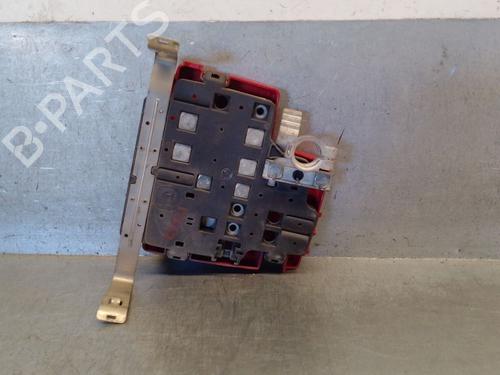 Fuse box RENAULT MASTER III Van (FV) 2.3 dCi 125 FWD (FV0C, FV0D, FV0G, FV0H, FV0J, FV0K,... | BP30078763E1