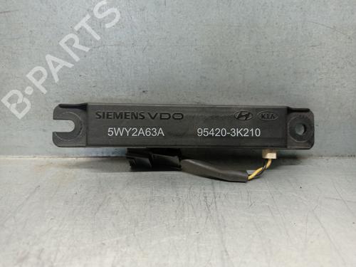 Used Antenna/Base HYUNDAI ix35 (LM, EL, ELH) 2.0 CRDi (184 hp) 20687856