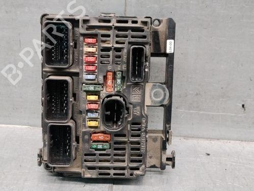 Used Fuse box Fuse box LANCIA PHEDRA (179_) 2.0 D Multijet (179.AXL1B, 179.BXL1B) (136 hp) 40009821 40009821