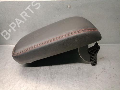 Used Armrest / Center console Armrest / Center console MERCEDES-BENZ A-CLASS (W176) A 200 CDI / d (176.008) (136 hp) 40496518 40496518