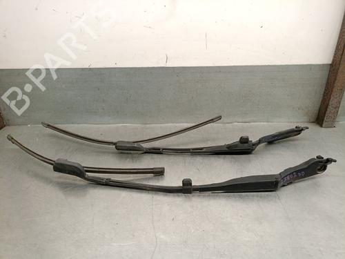 Used Front windshield wiper arm VOLVO XC40 (536) D4 AWD (190 hp) 29921320