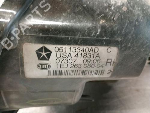 Right headlight LANCIA VOYAGER MPV (404_) 2.8 CRD (RT, 53) | BP28144061C29 