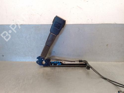 Høyre foran beltestrammer BMW 1 (F20) 118 d (150 hp) 30098161