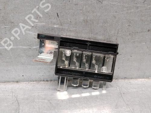 Used Fuse box Fuse box 38638529 38638529