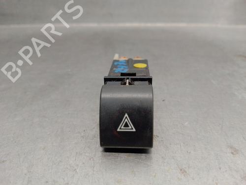 Used Warning switch SKODA FELICIA I Estate (6U5) 1.6 (75 hp) 31972015