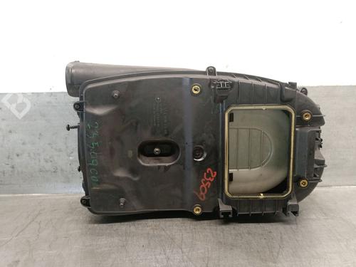 Air filter box MERCEDES-BENZ C-CLASS (W204) C 220 CDI (204.008) | BP28726400M87