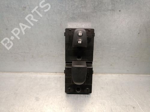 Used Right front window switch NISSAN MICRA V (K14) 0.9 IG-T (90 hp) 25711181