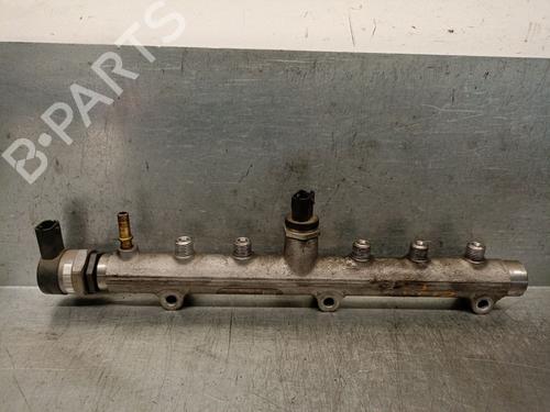 Used Injection rail Injection rail 28952226 28952226