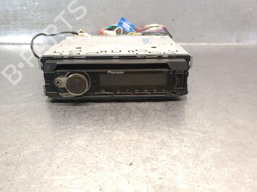 Used Radio DACIA SANDERO II TCe 90 LPG (B8M1) (90 hp) 28027211