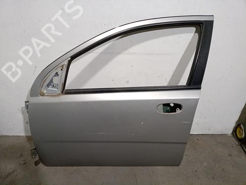 Used Left front door CHEVROLET AVEO / KALOS Hatchback (T250, T255) 1.4 (101 hp) 28123640