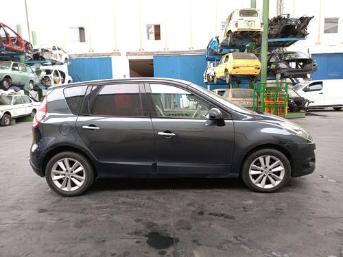 Seat buckle RENAULT SCÉNIC III (JZ0/1_) 2.0 dCi (JZ0L) | BP22984704I32 
