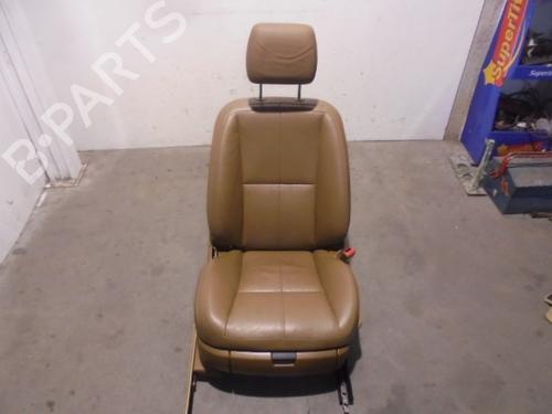 Stol høyre foran MERCEDES-BENZ S-CLASS (W221, V221) S 320 CDI (221.022, 221.122) (235 hp) 10638260