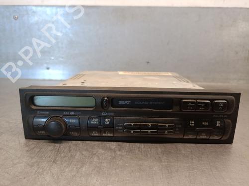 Used Radio Radio SEAT TOLEDO II (1M2) 1.9 TDI (110 hp) 35906193 35906193