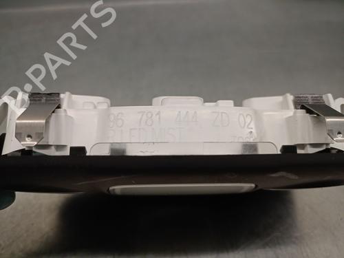 Interior roof light PEUGEOT 3008 II SUV (MC_, MR_, MJ_, M4_) 1.6 BlueHDi 120 | BP27506455I8 
