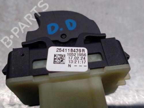Right front window switch DACIA SANDERO III 1.0 TCe 90 | BP29457399I26 