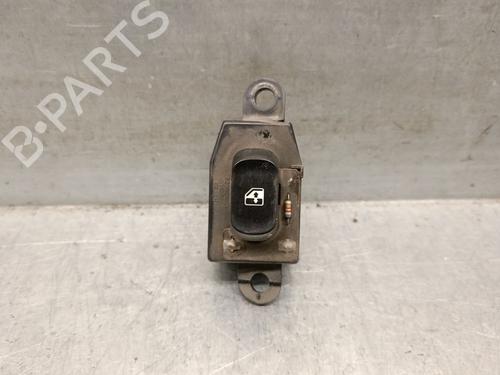 Fensterheberschalter links hinten für HYUNDAI LANTRA II (J-2) 1.9 D (68 hp) 30263102