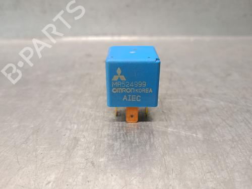 electronic-module-mitsubishi-pajero-iii-v7_w-v6_w-1999-2000-2001-2002-2003-2004-2005-2006-2007-32060041 main image