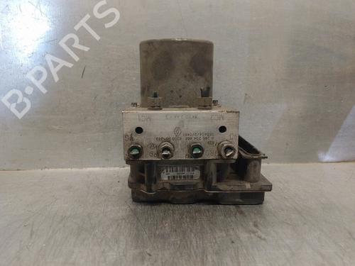 Used ABS pump RENAULT MEGANE II (BM0/1_, CM0/1_) 1.5 dCi (BM1E, CM1E) (106 hp) 13487735