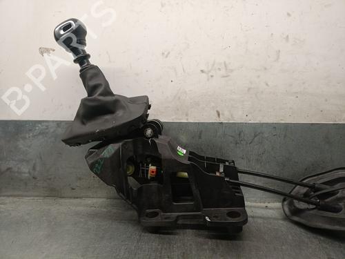 Gear lever PEUGEOT 208 II (UB_, UP_, UW_, UJ_) 1.2 PureTech 100 | BP24155452M90 