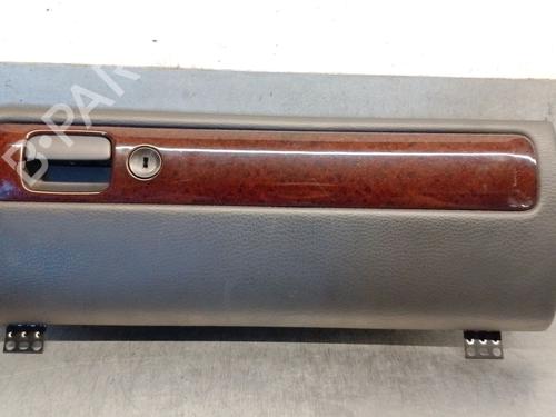 Used Glove box VOLVO V70 I (875, 876) 2.4 (140 hp) 29314090