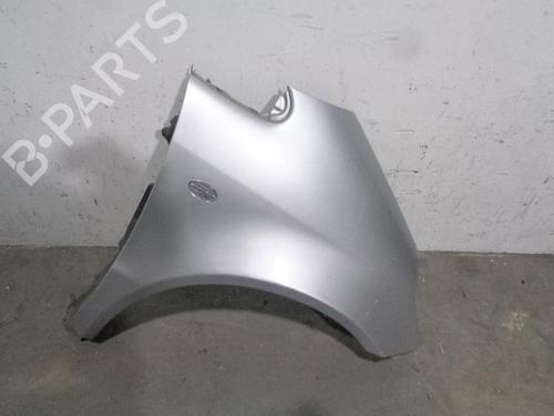 Used Right front fenders MERCEDES-BENZ A-CLASS (W168) A 210 (168.035, 168.135) (140 hp) 13526170