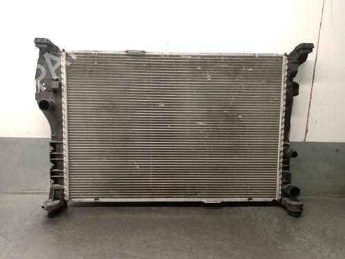Used Water radiator Water radiator MERCEDES-BENZ A-CLASS (W176) A 45 AMG 4-matic (176.052) (360 hp) 39945692 39945692