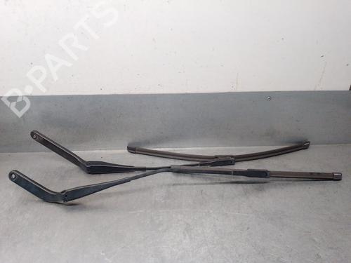 front-windshield-wiper-arm-bmw-x1-e84-2009-2010-2011-2012-2013-2014-2015-33690121 main image