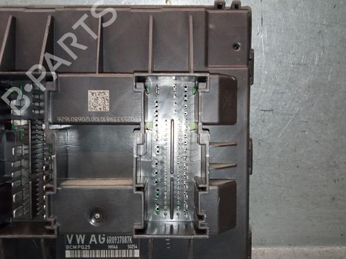 Fuse box SEAT IBIZA IV ST (6J8, 6P8) 1.6 TDI | BP30122010E1