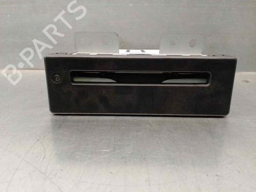 Used Radio Radio 18157647 18157647