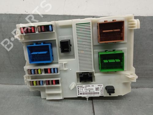 Zekeringkast VOLVO S80 II (124) T6 AWD (305 hp) 29113705