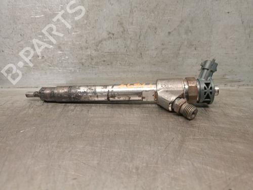 Used Injector PEUGEOT 5008 II (MC_, MJ_, MR_, M4_) 1.5 BlueHDi 130 (MCYHZJ, MCYHZR, MCYHZX) (131 hp) 26206862