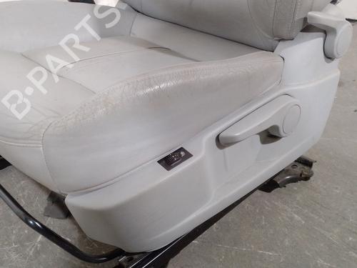 Left front seat PEUGEOT 3008 I MPV (0U_) 1.6 HDi | BP29921156C15