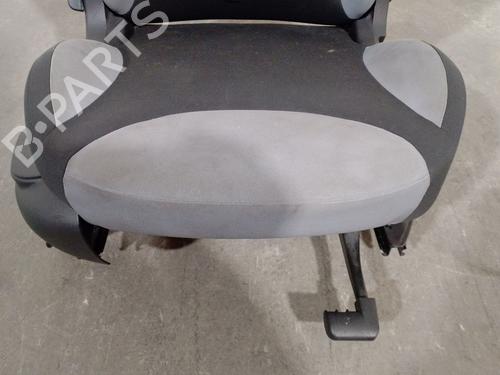 Right front seat FIAT 500L (351_, 352_) 1.3 D Multijet (199LXY1A, 199LXY11) | BP31940996C16