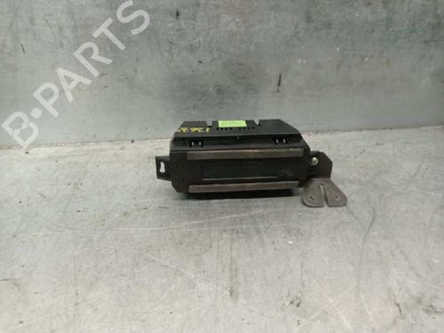 Used Display monitor PEUGEOT 605 (6B) 2.1 TD 12V (109 hp) 8228108