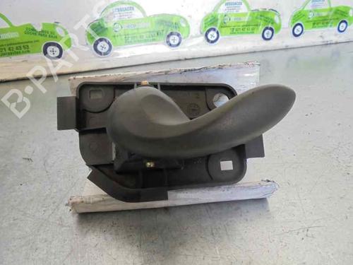 Venstre fortil invendig håndtag FIAT PUNTO (188_) 1.3 JTD 16V (70 hp) 3215608