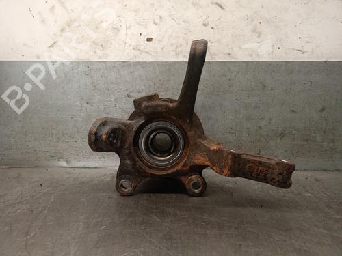 Used Left front steering knuckle NISSAN ALMERA II (N16) 2.2 Di (110 hp) 25939227
