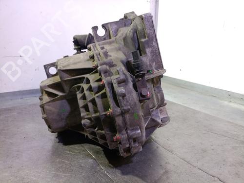 Gearbox RENAULT MASTER I Bus (T__) 2.4 D | BP29938317M3