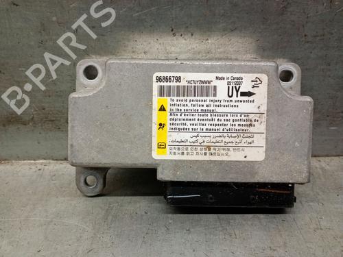 Used ECU airbags CHEVROLET CAPTIVA (C100, C140) 2.0 D 4WD (150 hp) 23501590