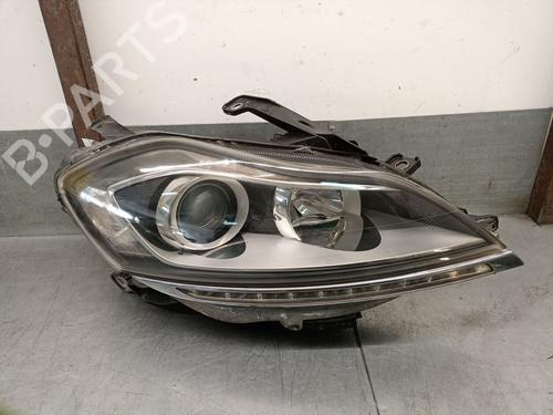 Used Right headlight Right headlight LANCIA DELTA III (844_) 2.0 D Multijet (844.AXD1A, 844.AXM1A) (165 hp) 32698124 32698124