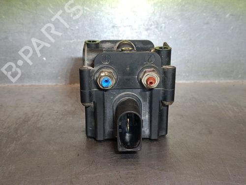 Used Electronic module BMW 5 Touring (E61) 520 d (177 hp) 20709351