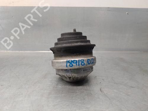 Used Engine mount MERCEDES-BENZ C-CLASS (W203) [2000-2007]  15613274