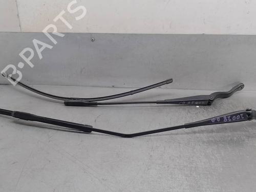 Used Front windshield wiper arm OPEL CORSA E (X15) 1.4 (08, 68) (90 hp) 17147127