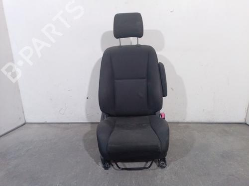 Used Right front seat TOYOTA COROLLA Verso (ZER_, ZZE12_, R1_) 2.2 D-4D (AUR10_, AUR10R) (136 hp) 30508777
