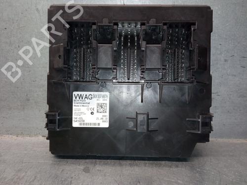 Used Fuse box VW JETTA III (1K2) 1.4 TSI (122 hp) 30137275