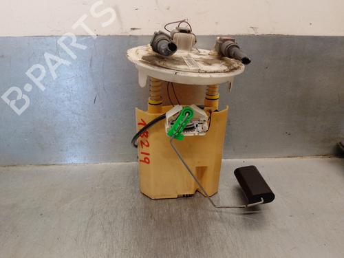 Used Fuel pump DACIA SANDERO 1.5 dCi (68 hp) 13719186
