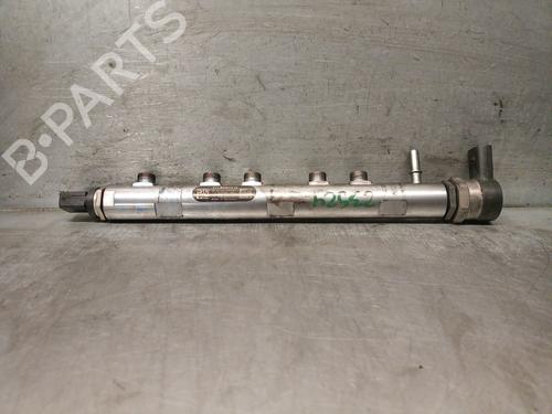 Used Injection rail BMW 1 (E81) 118 d (143 hp) 29161487