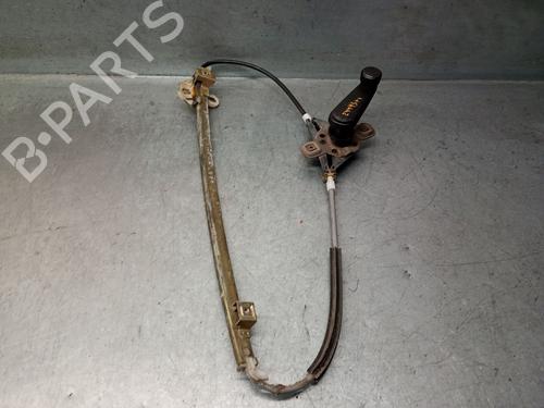 Rudehejsemekanisme venstre bagtil VW PASSAT B2 Variant (33B) 1.6 D (54 hp) 31952689