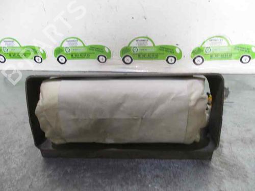 Used Passenger airbag CHRYSLER VOYAGER IV (RG, RS) 2.5 CRD (141 hp) 2081554
